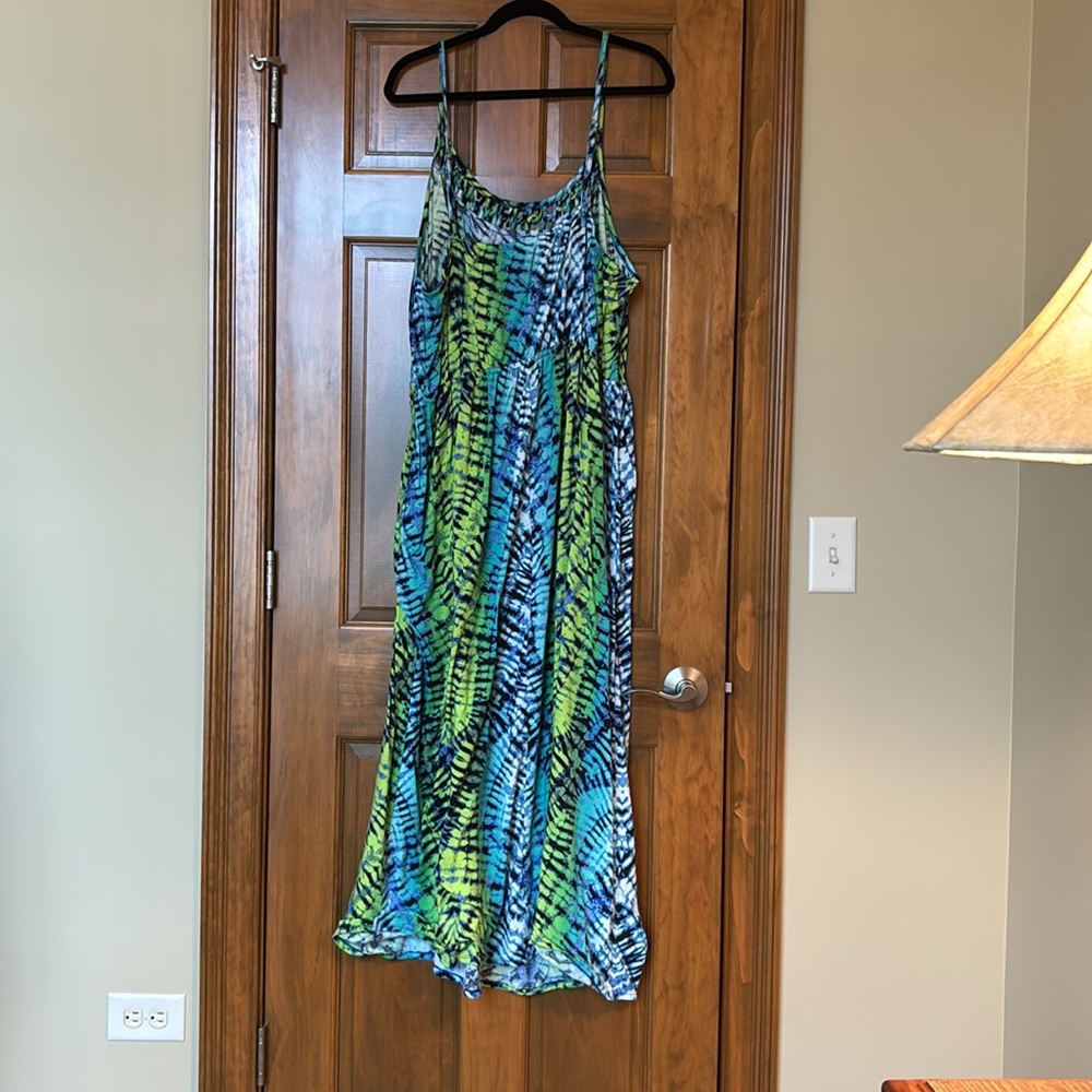 Blue and Green Patterned Dress - Picture 2 of 3